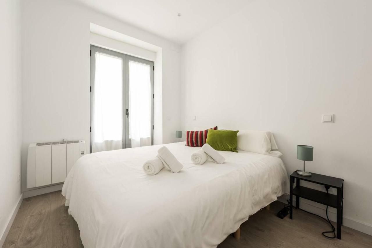 Modern With Ideal Location Next To Atocha Station Мадрид Екстериор снимка